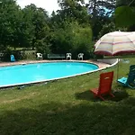 Hotel Domaine Du Rougier 2*