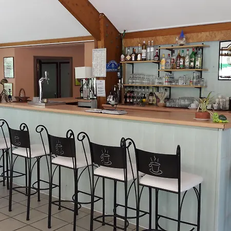 Domaine Du Rougier 2* カマレ