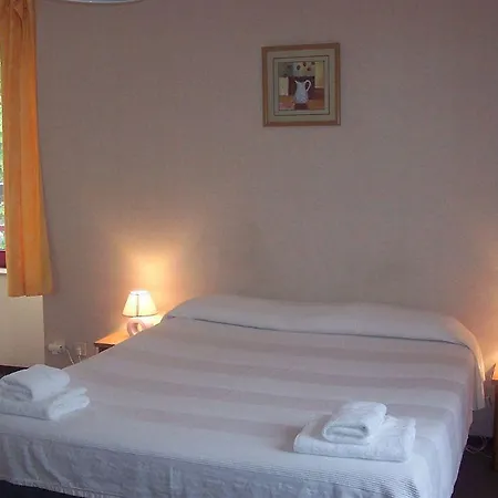 Hotel Domaine Du Rougier 2*