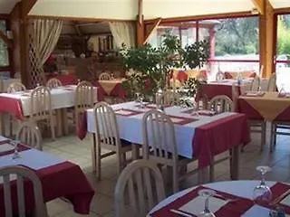 Otel Domaine Du Rougier